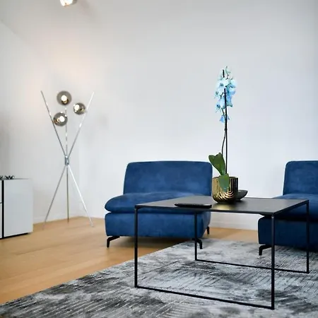 Crowonder Berin Deluxe Penthouse With Rooftop Terrace And Jacuzzi Apartman *